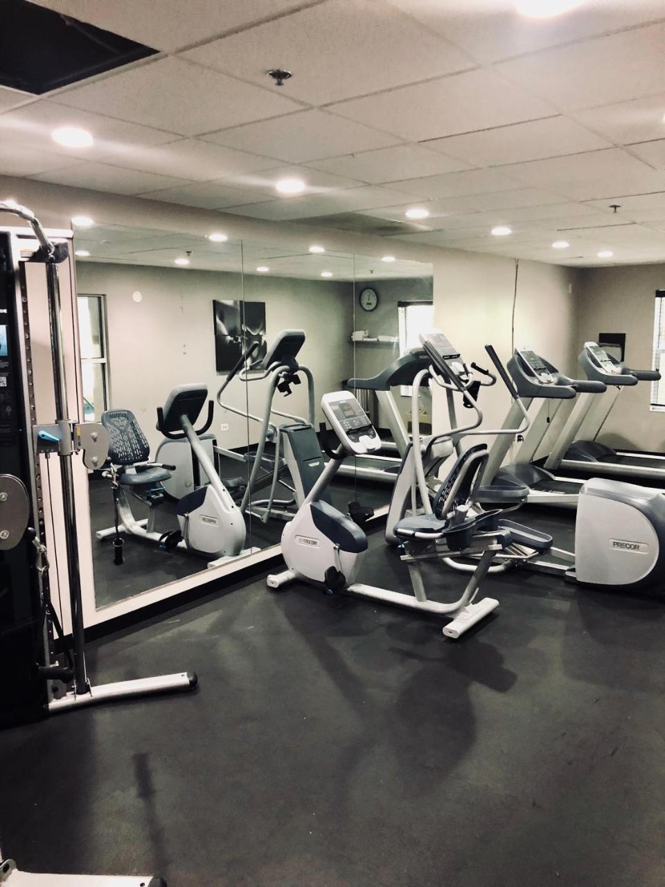 Country Inn & Suites By Radisson, Chicago O'Hare South, Il Bensenville Екстериор снимка